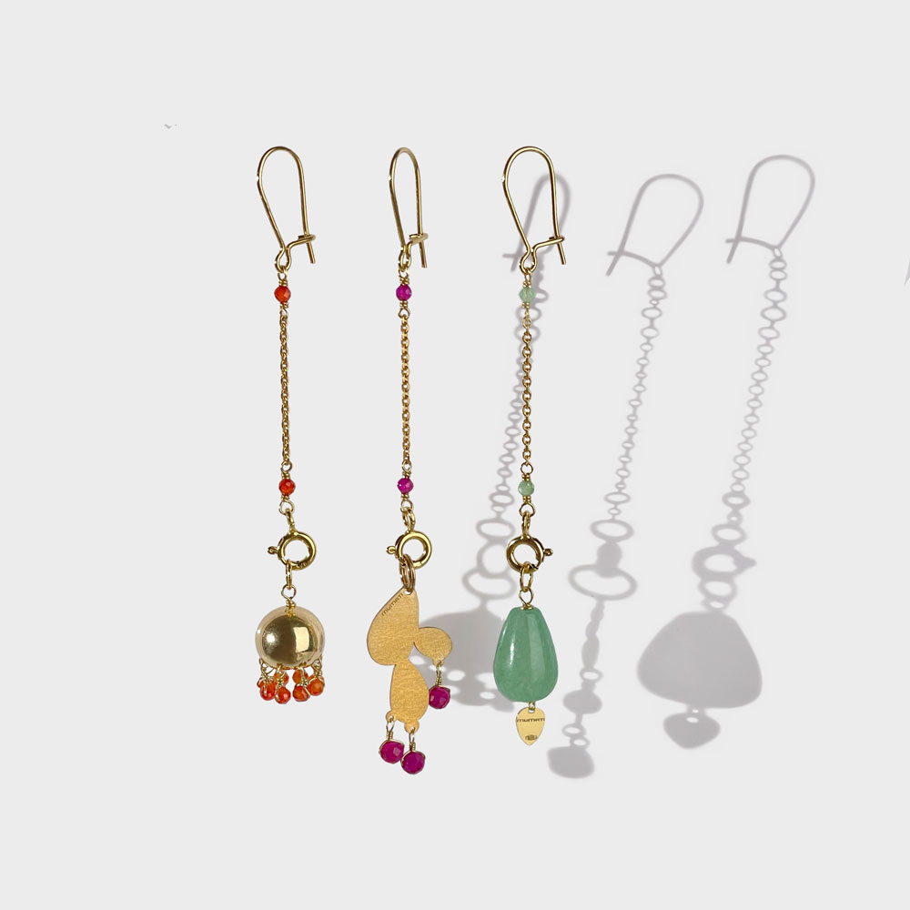 Mono orecchino catena chiusura anello a molla