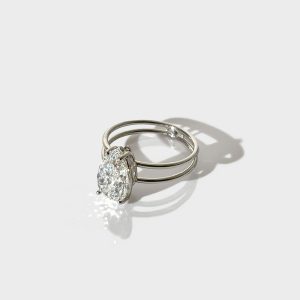 Anello Griffes Diamante Goccia Lab Grown